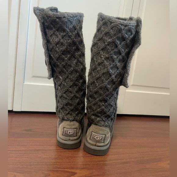 UGG Women's Lattice Cardy knit boots in gray size 6 - Picture 4 of 7